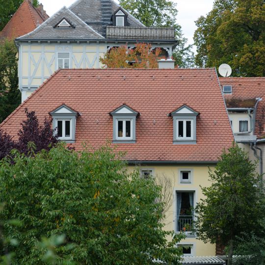 Ehemalige Scheune, heute zweigeschossiges Wohnhaus