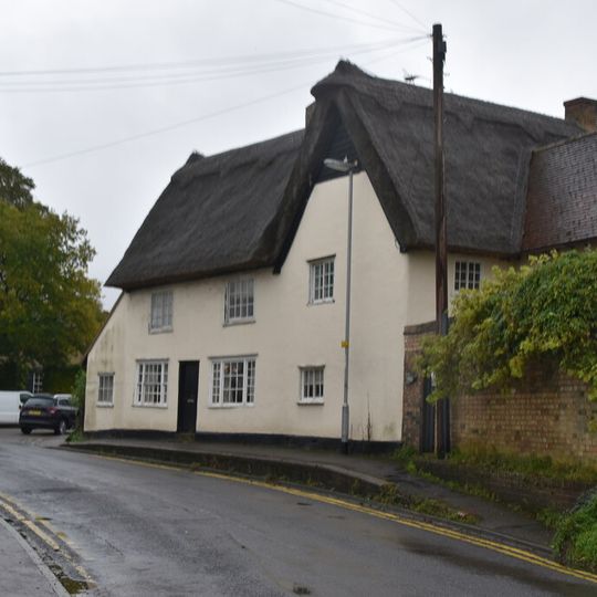 Barretts Yard  Yew Lodge