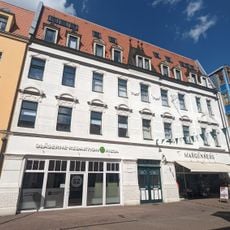 Mietshaus in geschlossener Bebauung Hauptstraße 42