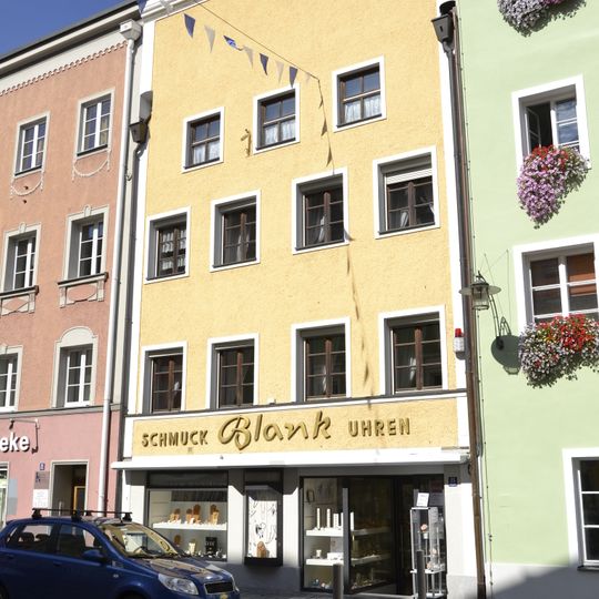 Wohn- und Geschäftshaus, ehemaliges Handwerkerhaus