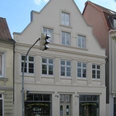 Wohn- und Geschäftshaus