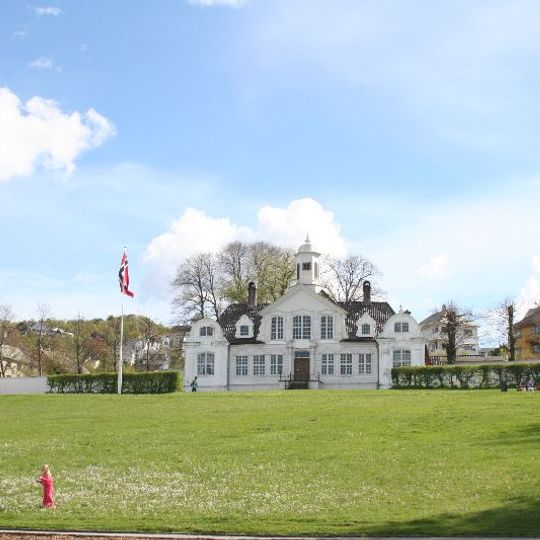 Damsgård Manor
