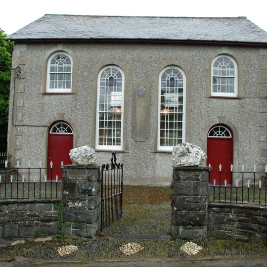 Forecourt walls, rails and gates at Nanternis Independent Chapel