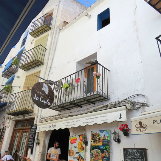 House at 12 Jaime Sanz Roca street