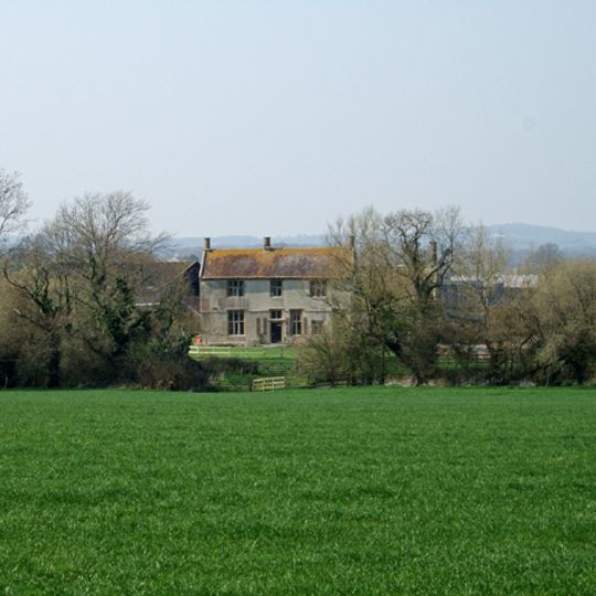 Round Chimneys Farmhouse