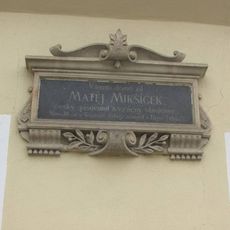 Pamětní deska Matěje Mikšíčka na domě čp.97 v Dačicích