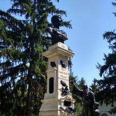 Grupul statuar „Traian”