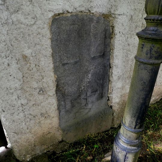 Křížový kámen u hřbitova v Přísece