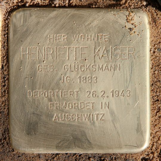 Stolperstein en memoria de Henriette Kaiser