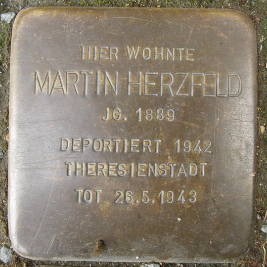 Stolperstein à la mémoire de Martin Herzfeld