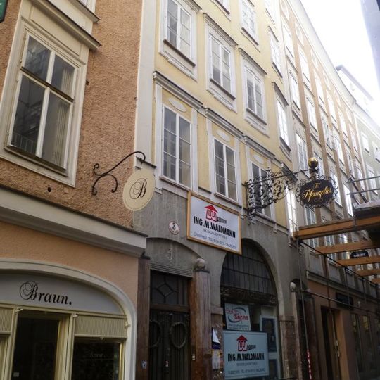 Bürgerhaus, In der Gugl/Pfanzelter Haus