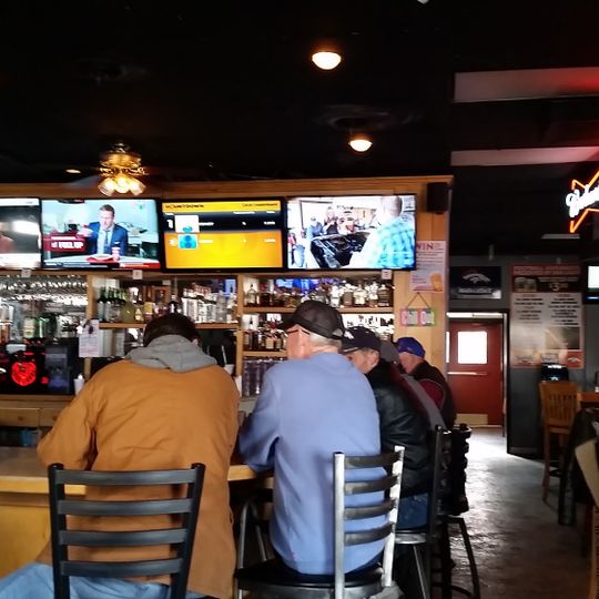 Tailgate Tavern & Grill