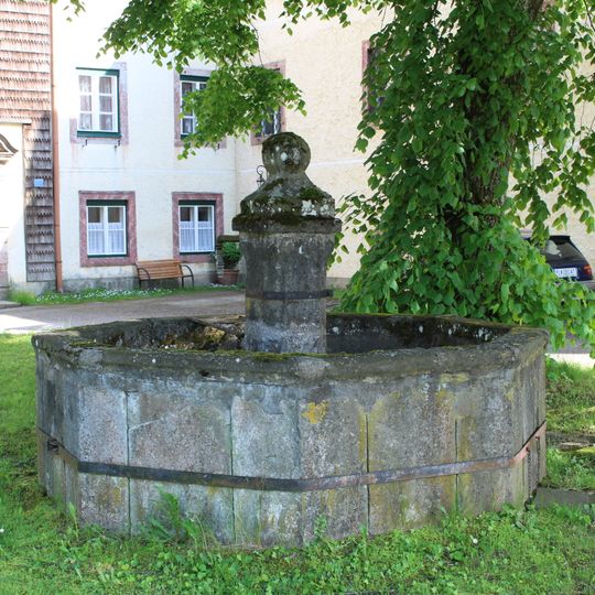 Brunnen