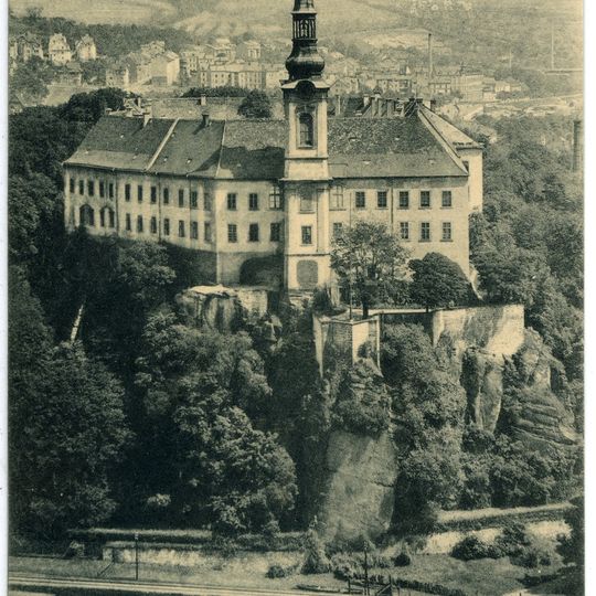 Bývalý železniční most přes odtok ze Zámeckého rybníka v Děčíně