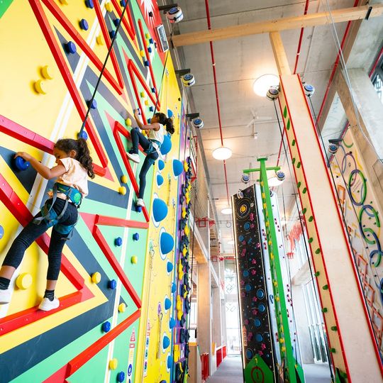Hapik Salle d'escalade 100% fun