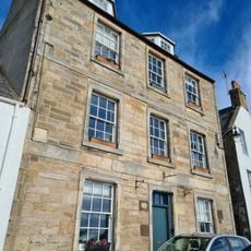 7 Mid Shore, St Monance