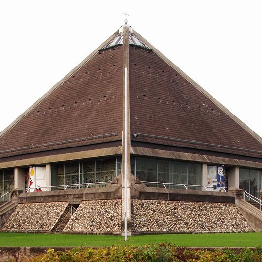 Autobahnkirche St. Christophorus