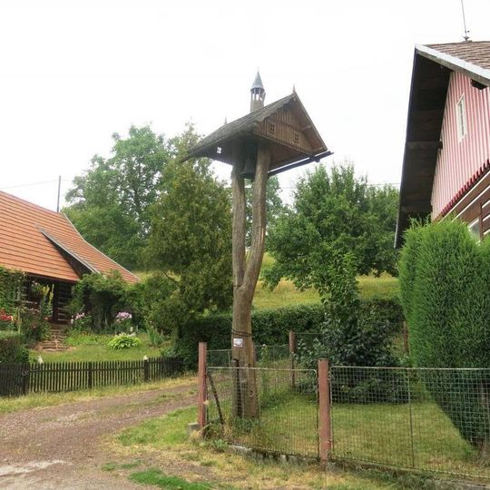 Zvonička u obecního úřadu v Kyjích u Jičína