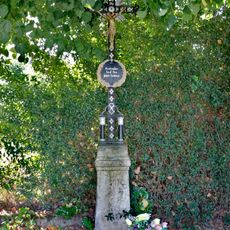 Kříž na severním okraji Koloměřic