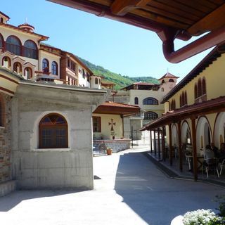 Ascension Monastery, Proti