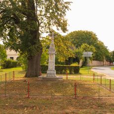 Kříž ve Lhotě u Chroustovic