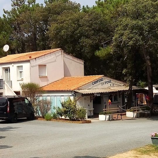 Les Pins