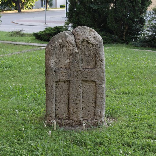 Smírčí kámen v Měníně