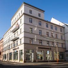 Wohnhaus Platz der Oktoberopfer 6