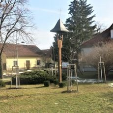 Zvonička na návsi v Třebestovicích