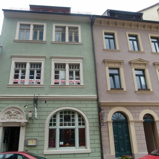 Wohnhaus in geschlossener Bebauung Zwingerstraße 2