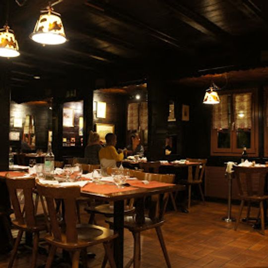 Chalet Suisse