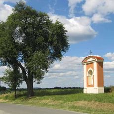 Kaplička při silnici Kokořín - Jestřebice