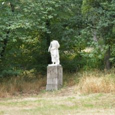 Statue