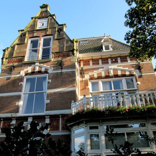 Prinsevinkenpark 15, The Hague