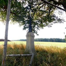 Kříž jižně od Mnichovic