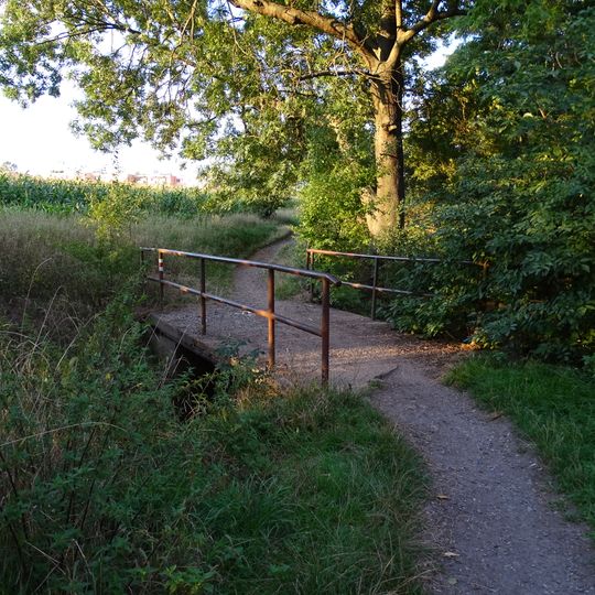 Lávka přes Bušinec v Chouranicích