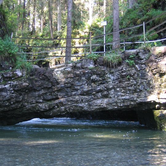 Naturbrücke am Schwarzwasserbach