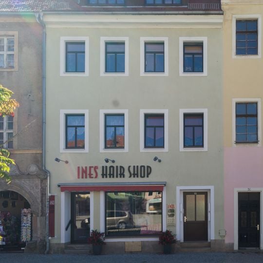 Wohnhaus in geschlossener Bebauung Markt 9