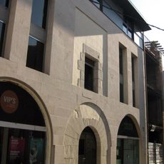 Portal al carrer Barcelona, 37-41