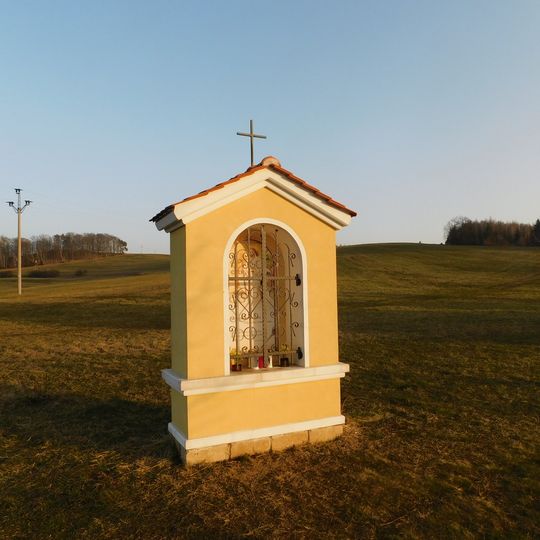 Výklenková kaplička jihovýchodně od Vestce