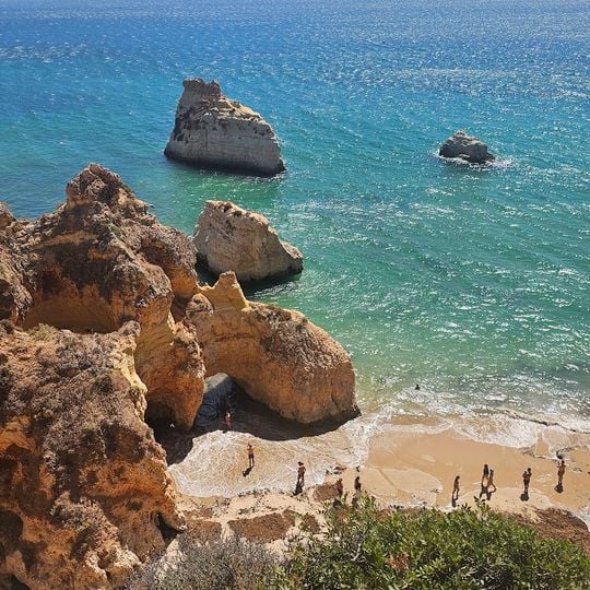 Praia dos Três Irmãos