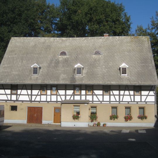 Wohnstallhaus eines Dreiseithofes Chemnitztalstraße 112