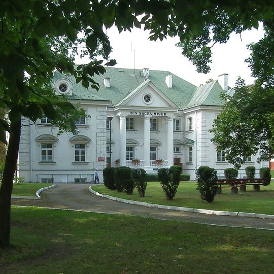 Palace in Gościeradów