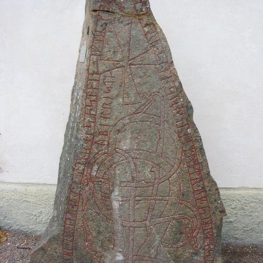 Uppland Runic Inscription Fv1948;168