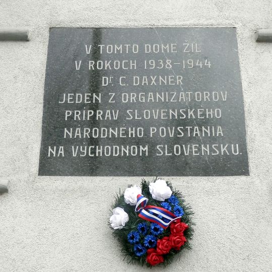 1904-1945, právnik, národovec, tabuľa pamätná