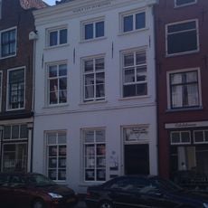 Pand onder schilddak