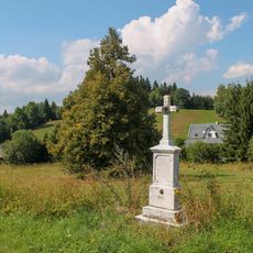 Kříž v Pramenech u Žárové