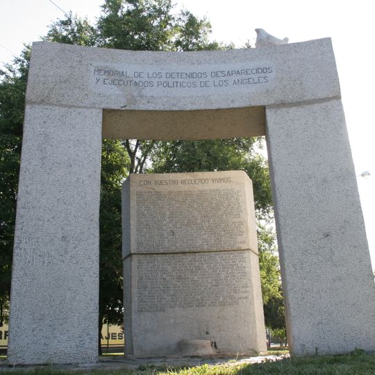 Memorial de los Detenidos Desaparecidos y Ejecutados Políticos de Los Ángeles