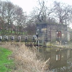 Kirkabbey Kennels,  Sluice Gates,  Cottage And Weir On River Aire
