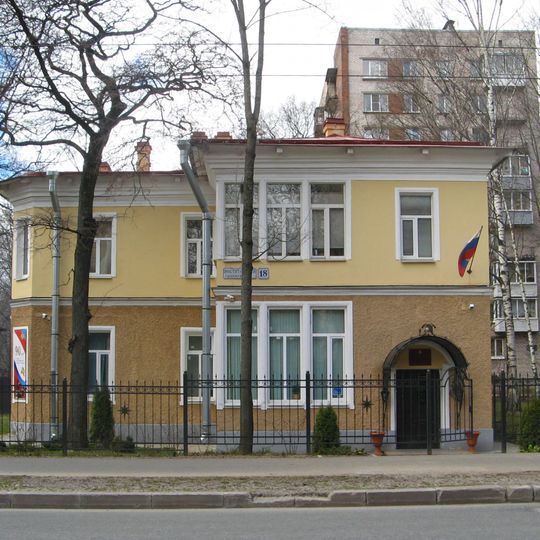 Takhtaryov mansion